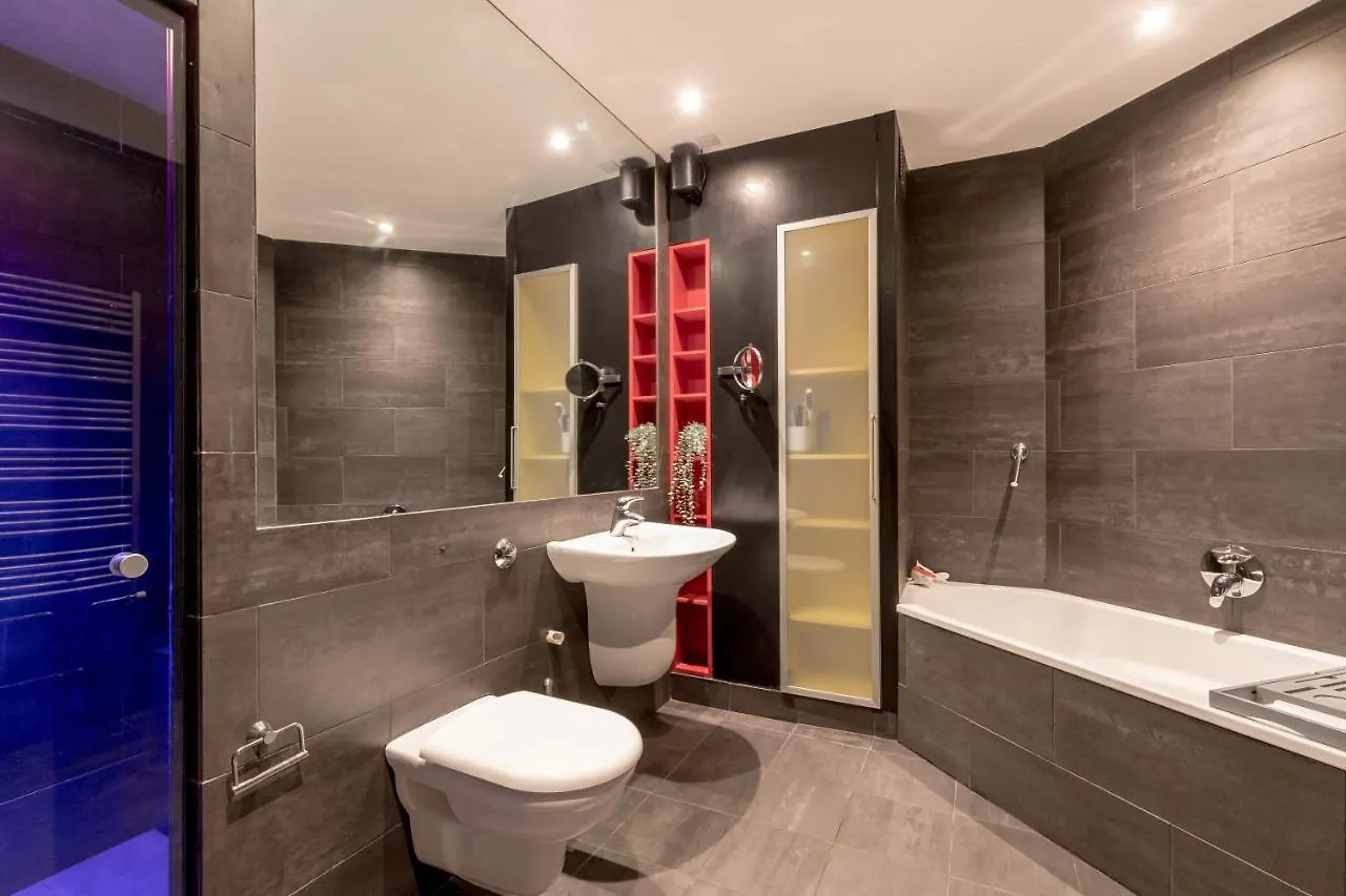 Luxury Architect Designed Apt 13 Mins To Royal Mile Edinburgh Vakantiehuis