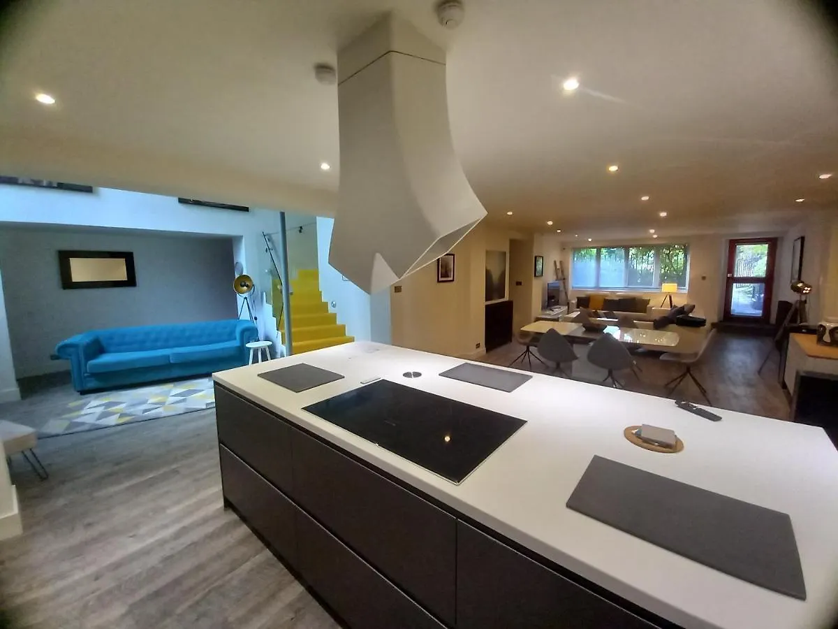 Luxury Architect Designed Apt 13 Mins To Royal Mile Edinburgh Nyaraló